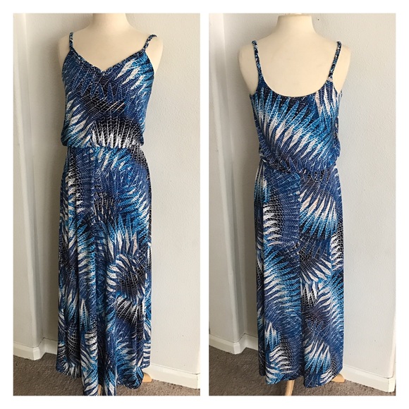 London Times Dresses & Skirts - London Times maxi dress